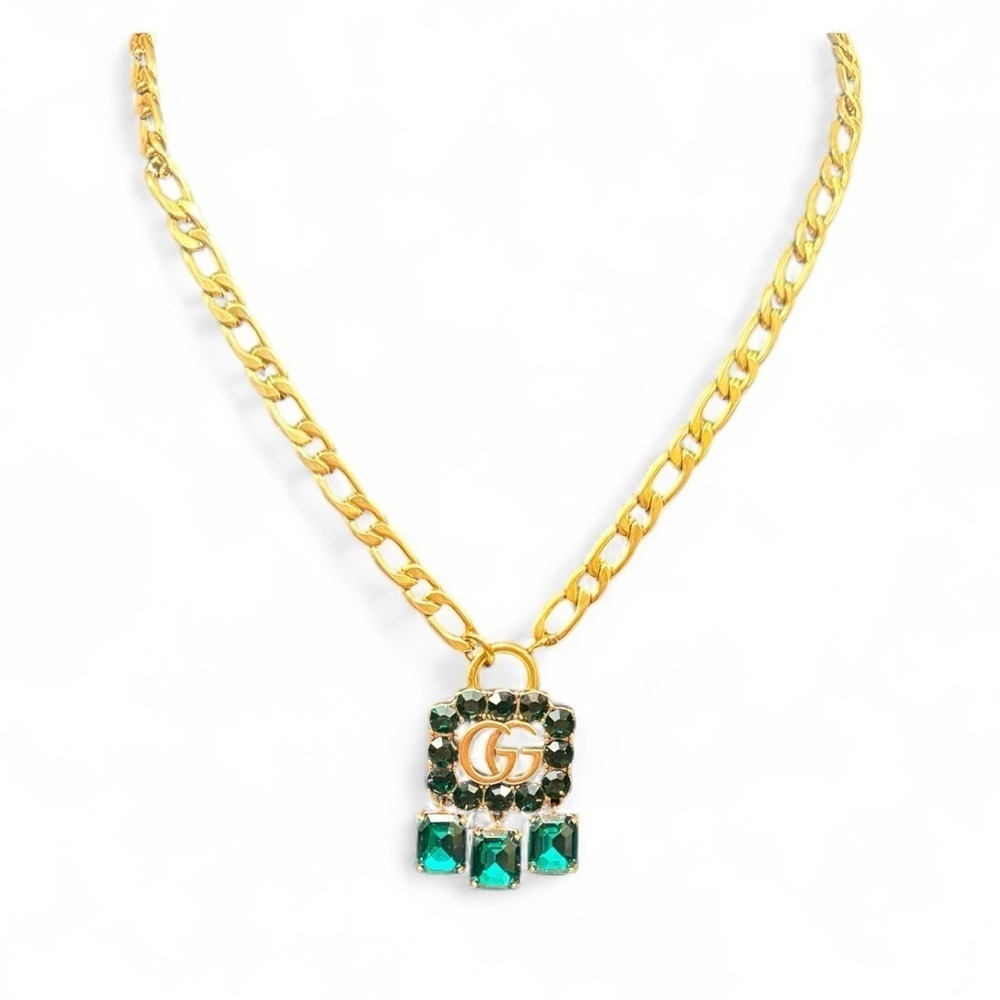 Gucci Gold Necklace with Emerald Gemstones
